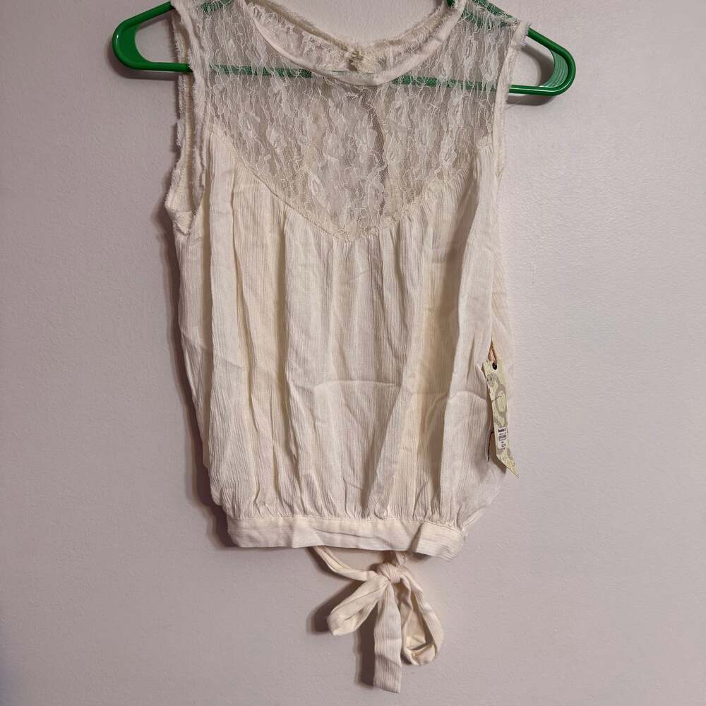 Gimmicks by BKE Buckle Boho Floral Lace Open Back‎ Tank Top